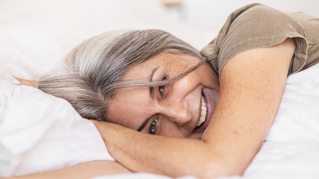 CBD, Melatonin und Folsäure für einen guten Schlaf